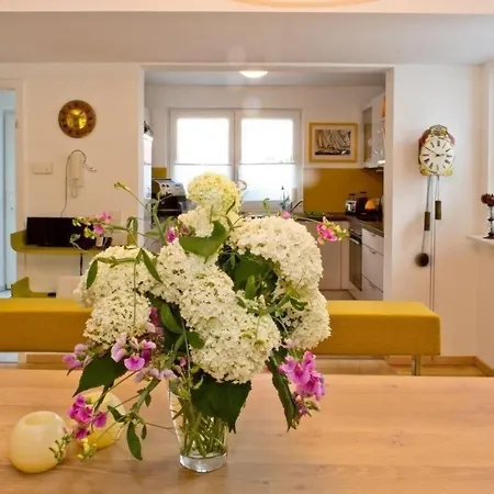 Vakantiehuis Exklusives Mit Besonderer Ausstattung By Interhome